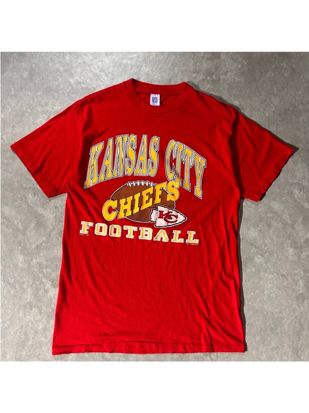 90's Vintage Kansas City Chiefs Logo7 Red T-Shirt -L